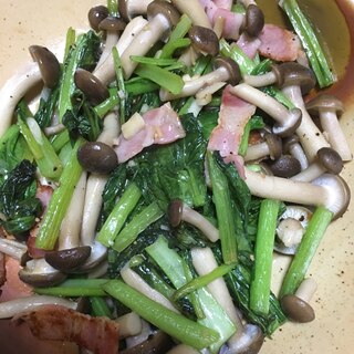 小松菜としめじの炒め物